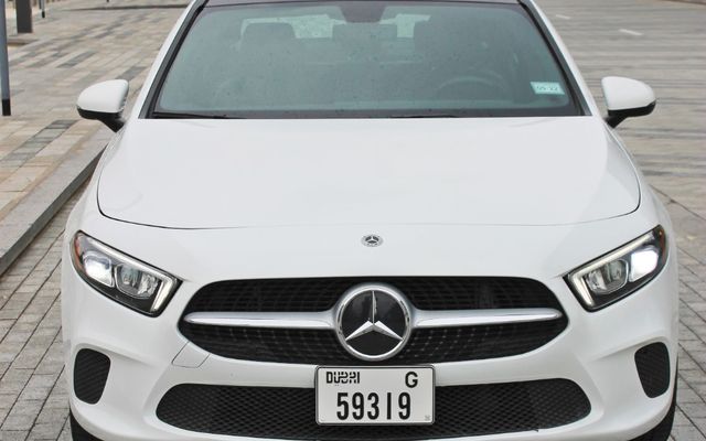 MERCEDES A220 - image 2