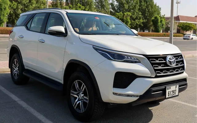 TOYOTA FORTUNER - image 1