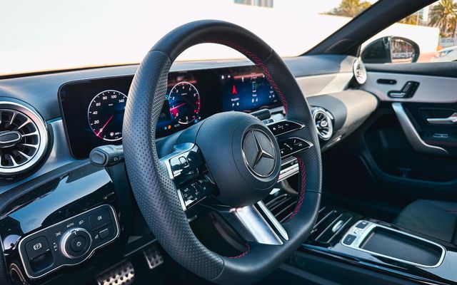 Mercedes A200 - image 4