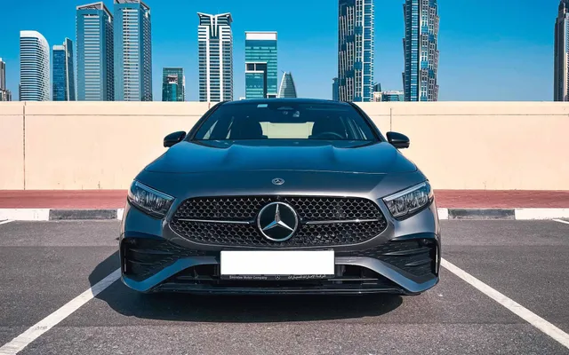 Mercedes A200 - image 2