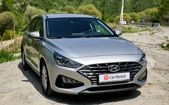 HYUNDAI I30 - image 4