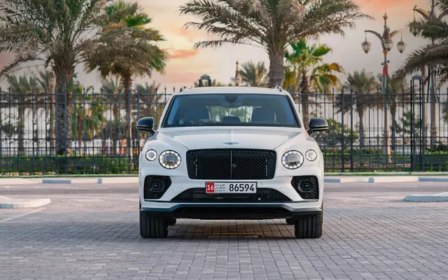 bentley bentayga - image 3
