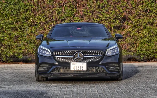 Mercedes SLC 300 Hard top convertible - image 2
