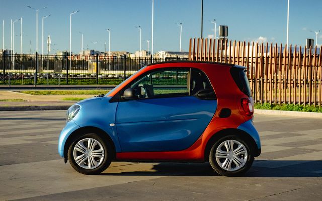 Smart Fortwo Coupe - image 2