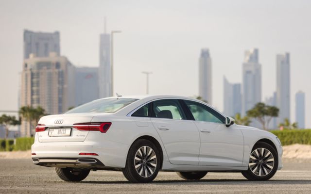 Audi A6 - image 2