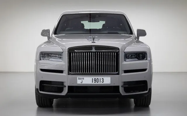 Rolls Royce  BB Cullinan - image 3
