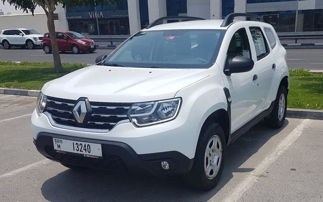 RENAULT DUSTER - image 1