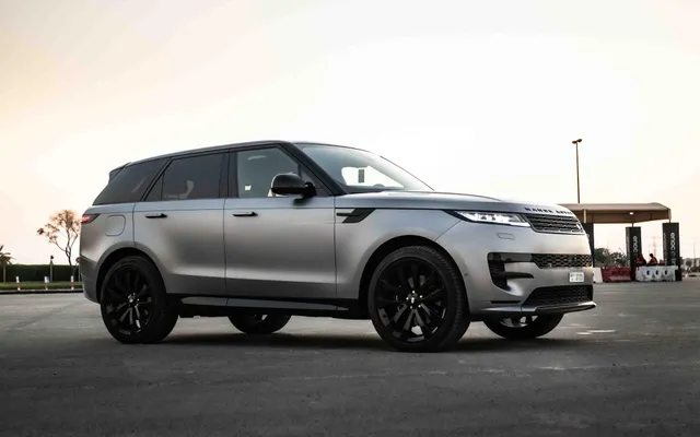 RANGE ROVER SPORT - image 2