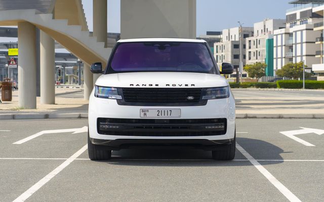 Range Rover Vogue - image 3