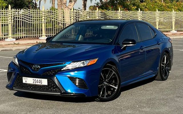 Toyota Camry XSE - image 1