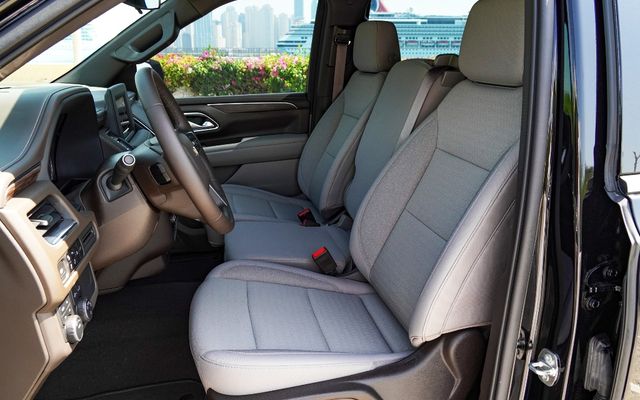 Chevrolet Tahoe - image 4