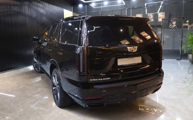 Cadillac Escalade - image 4