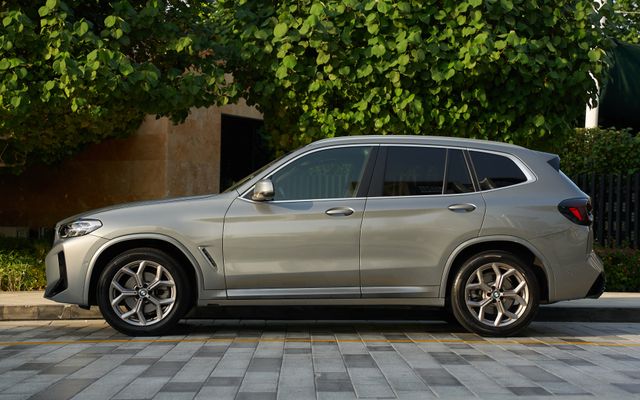 BMW X3 - image 2