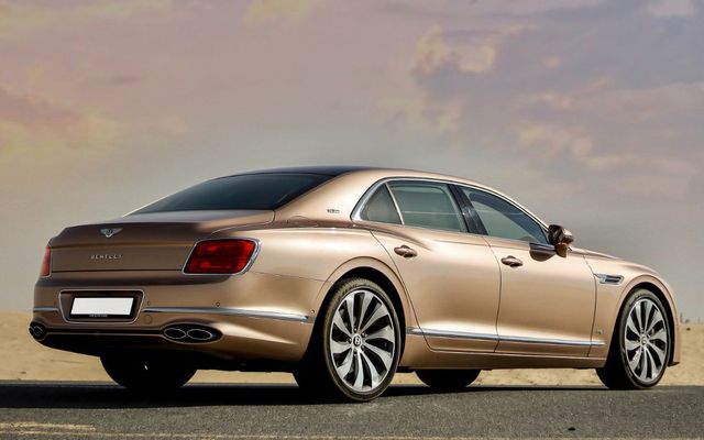 BENTLEY FLYING SPUR V12 - image 3