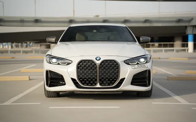 BMW 440i - image 2