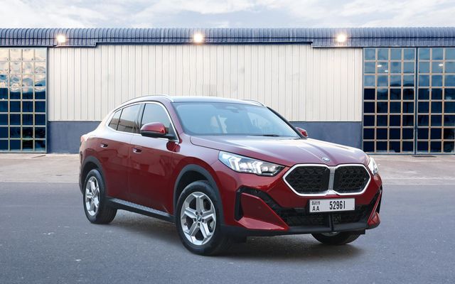 BMW X2 18i New Generation Red - image 1