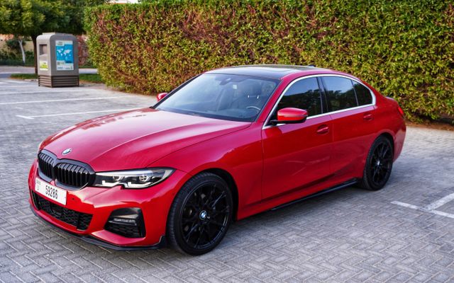 BMW 330i M LINE - image 3