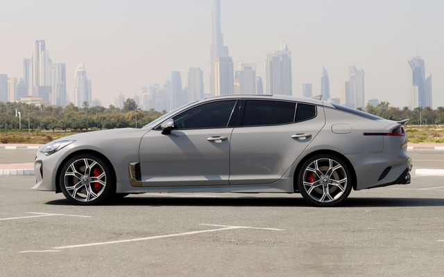 Kia Stinger GT 3.3 turbo - image 2