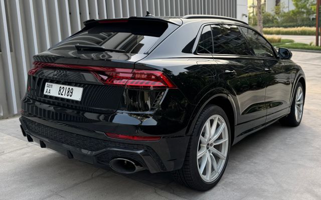 AUDI RSQ8 - image 4
