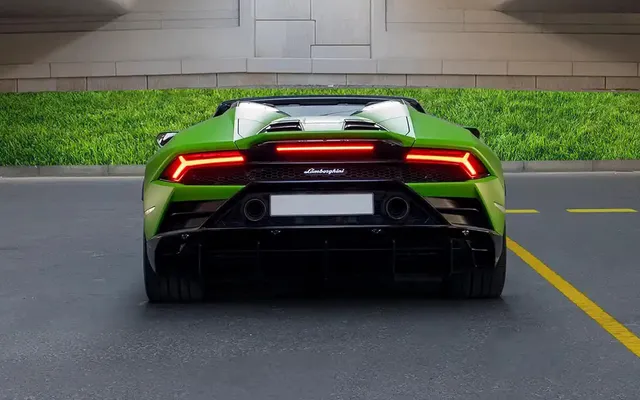 LAMBORGHINI HURACAN EVO SPIDER Conv - image 4