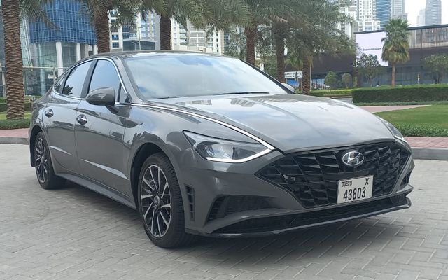 HYUNDAI SONATA - image 1