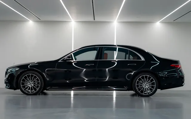 Mercedes S500 - image 2