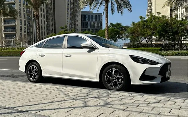 MG GT - image 2