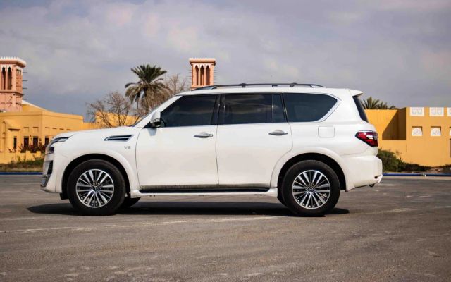 NISSAN ARMADA - image 2
