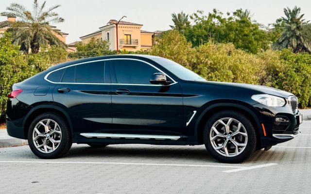 BMW X4 - image 3