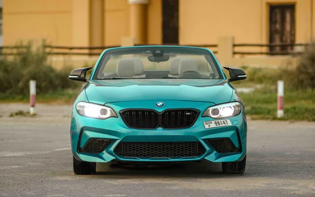 BMW 240 - image 4