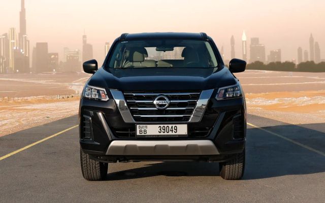 Nissan Xterra Black - image 3