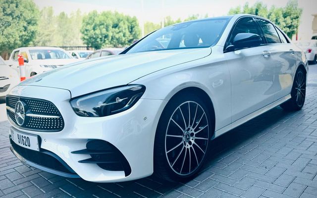 MERCEDES E300 2023 - image 1