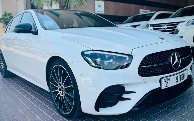 MERCEDES E300 2023 - image 4