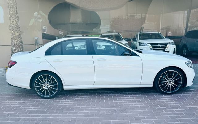 MERCEDES E300 2023 - image 2