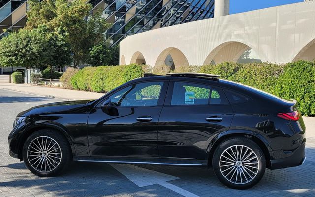 Mercedes Glc 200 Coupe - image 3