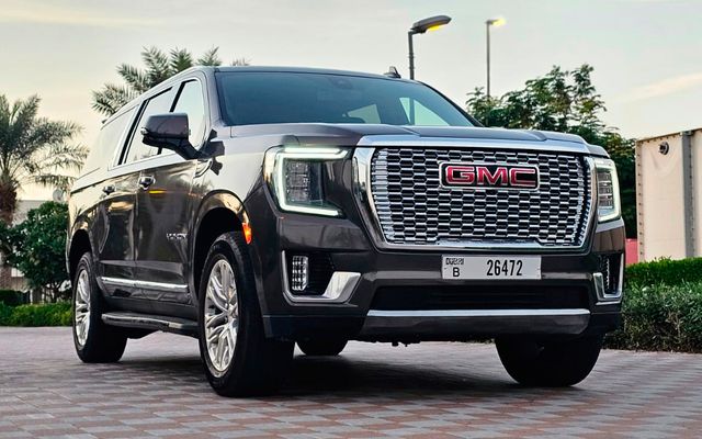 GMC YUKON XL - image 1