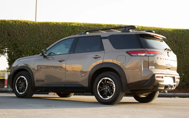 NISSAN PATHFINDER - image 3