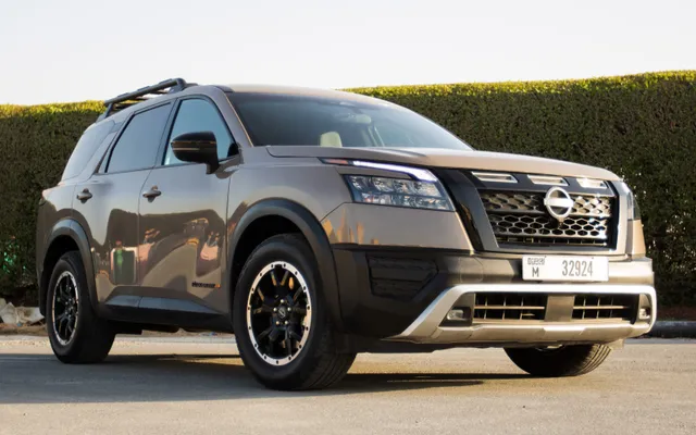 NISSAN PATHFINDER - image 1