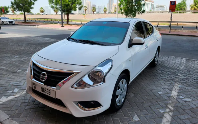 NISSAN SUNNY - image 3