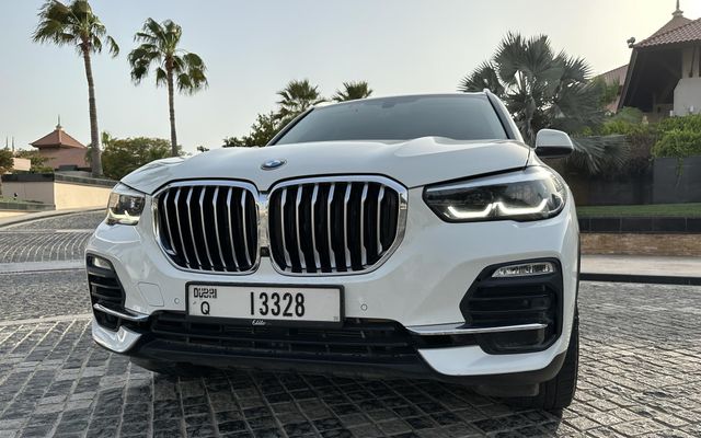 BMW X5 - image 4