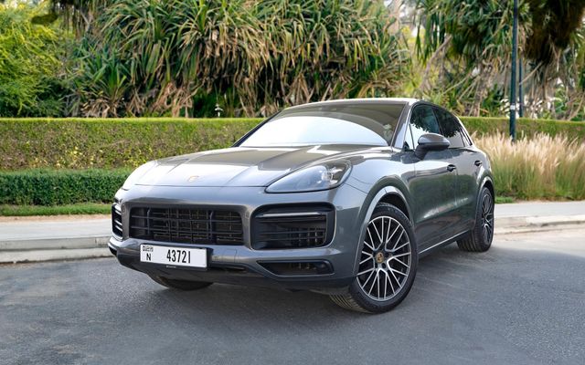 Porsche Cayenne - image 1