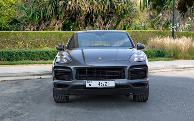 Porsche Cayenne - image 2