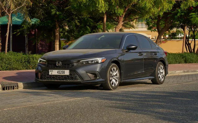 Honda Civic - image 1