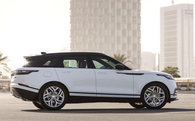 Range rover velar - image 2