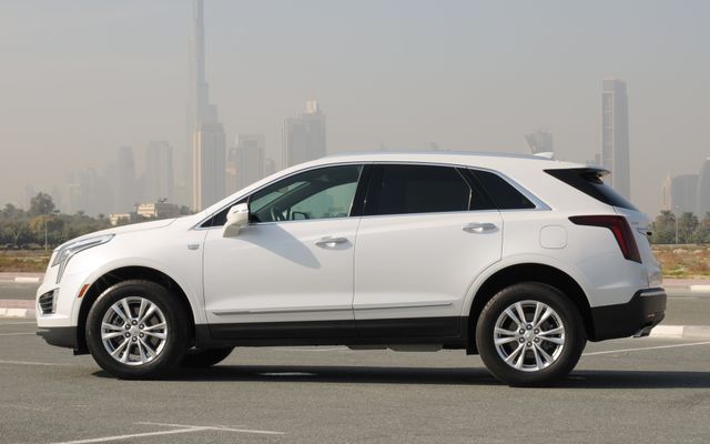 Cadillac XT5 - image 2