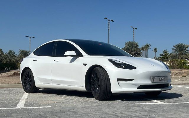 Tesla Model 3 – Picture 4