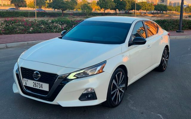 Nissan Altima SR - image 1