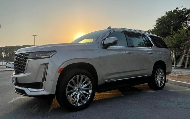 CADILLAC ESCALADE - image 4