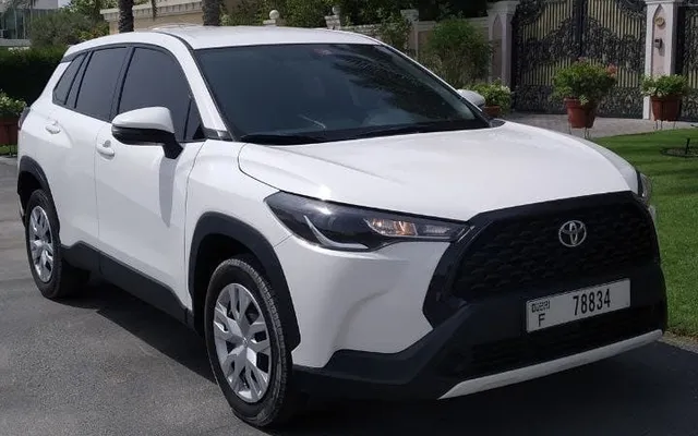 TOYOTA COROLLA CROSS - image 1