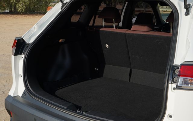 TOYOTA COROLLA CROSS - image 4